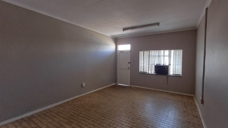 To Let commercial Property for Rent in Meyerton Park Gauteng