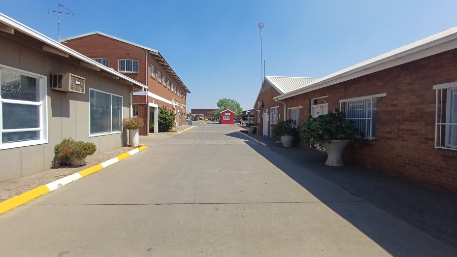 To Let commercial Property for Rent in Meyerton Park Gauteng
