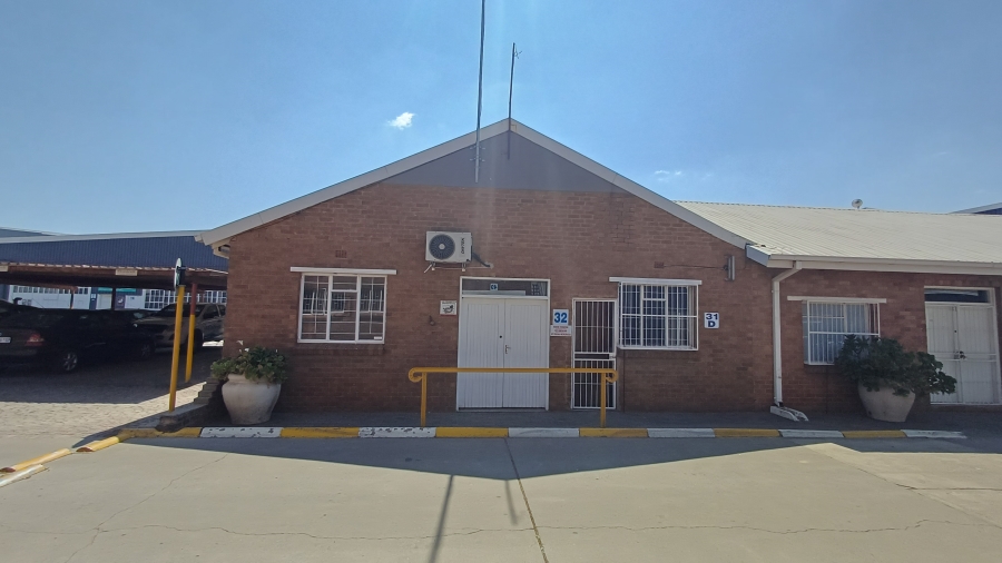 To Let commercial Property for Rent in Meyerton Park Gauteng