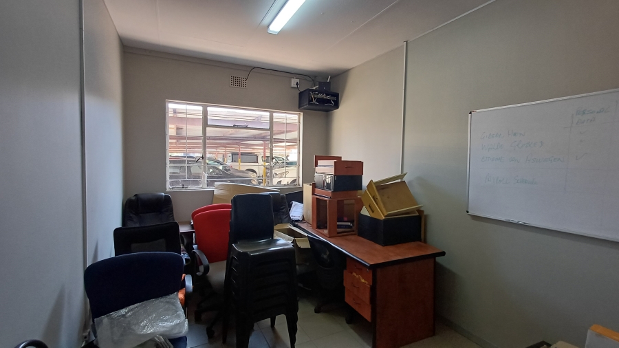 To Let commercial Property for Rent in Meyerton Park Gauteng