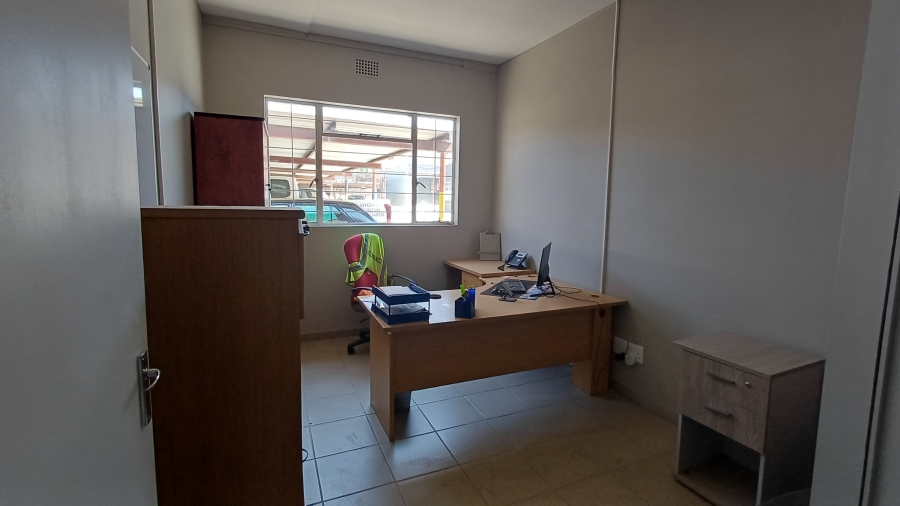 To Let commercial Property for Rent in Meyerton Park Gauteng