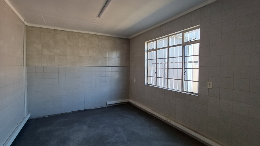 To Let commercial Property for Rent in Meyerton Park Gauteng