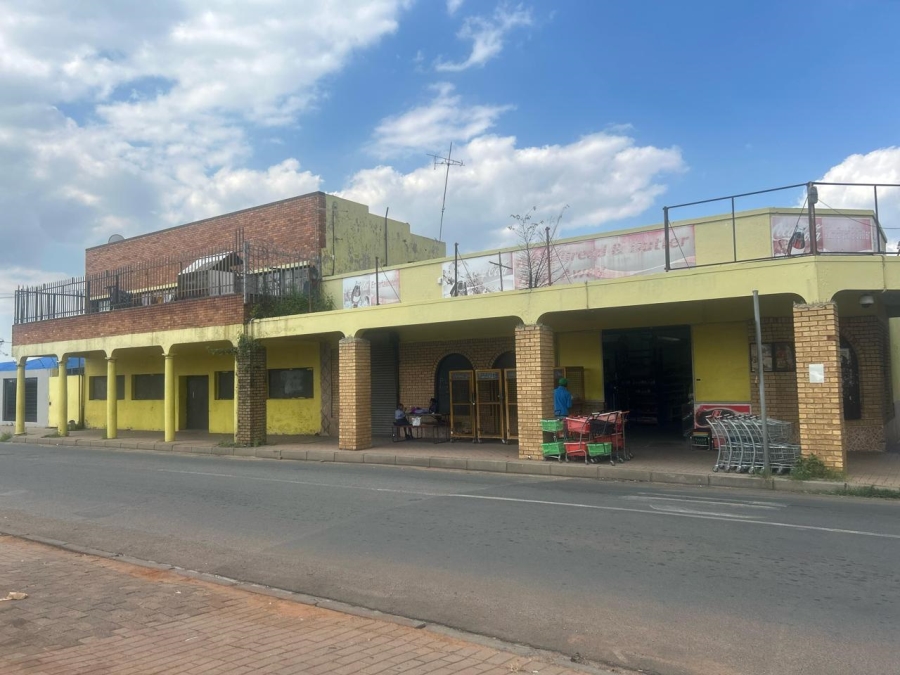 Commercial Property for Sale in East Geduld Gauteng