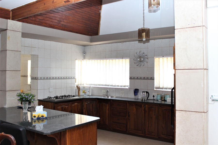 8 Bedroom Property for Sale in Moreleta Park Gauteng
