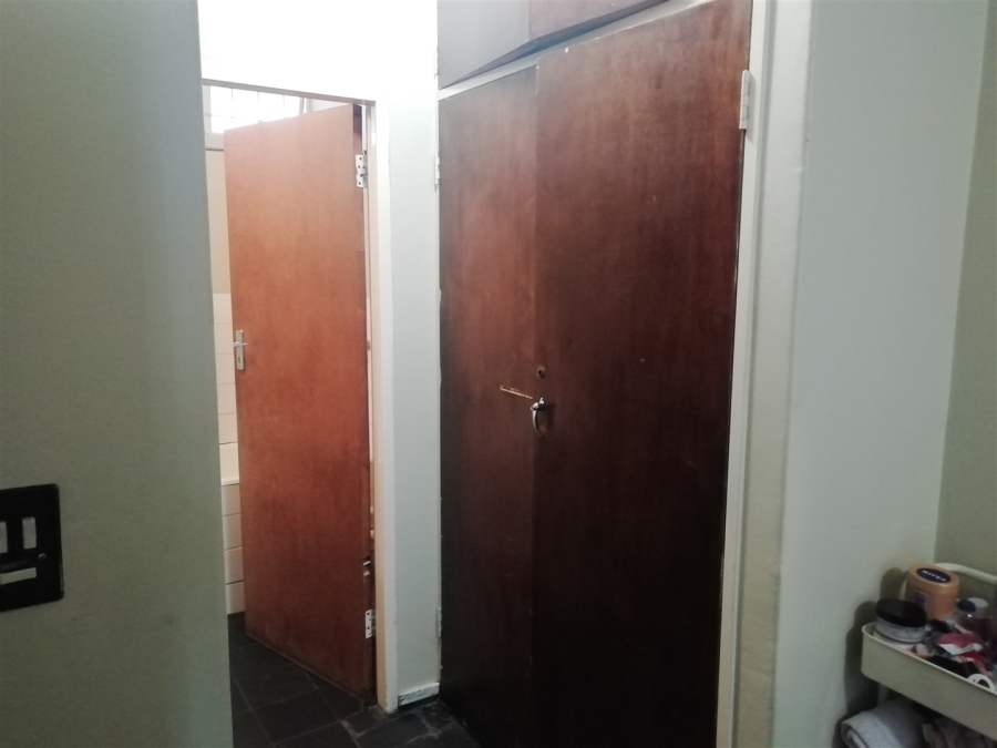 1 Bedroom Property for Sale in Sunnyside Gauteng
