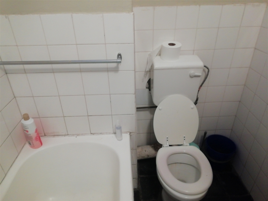 1 Bedroom Property for Sale in Sunnyside Gauteng