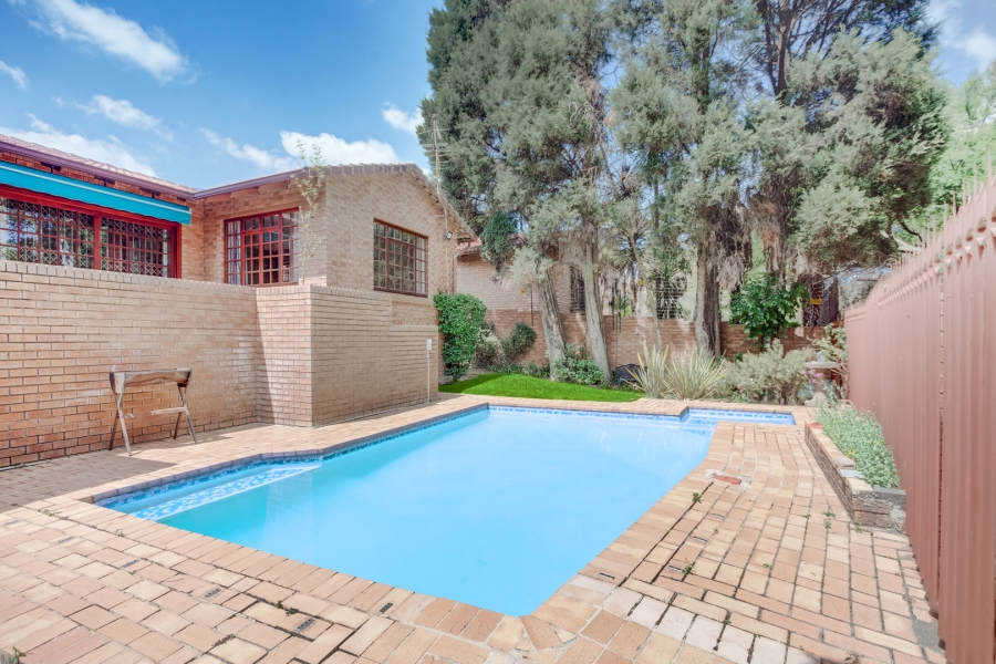 4 Bedroom Property for Sale in Rivonia Gauteng