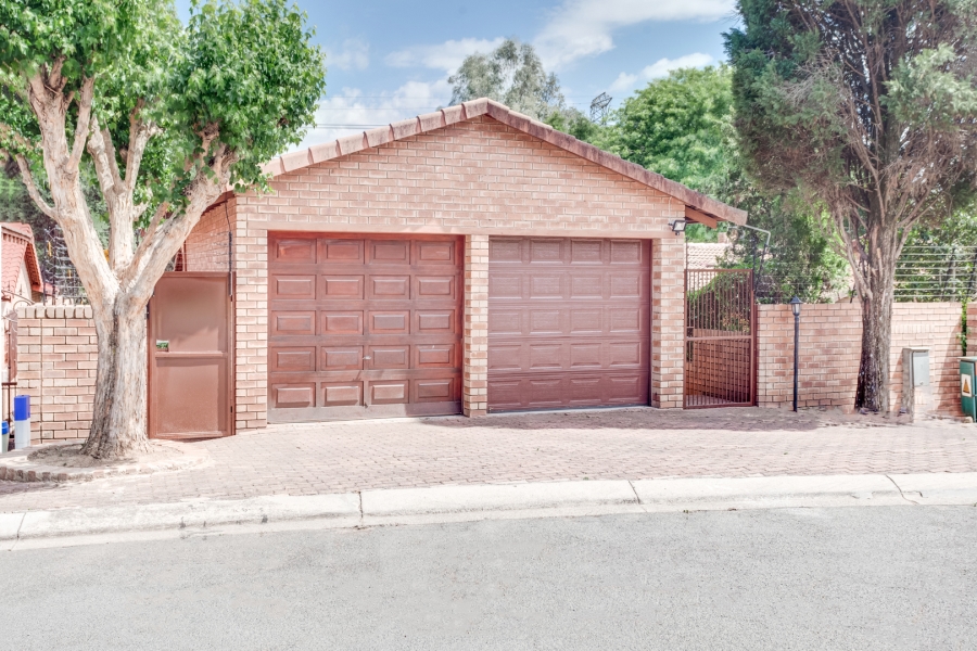4 Bedroom Property for Sale in Rivonia Gauteng