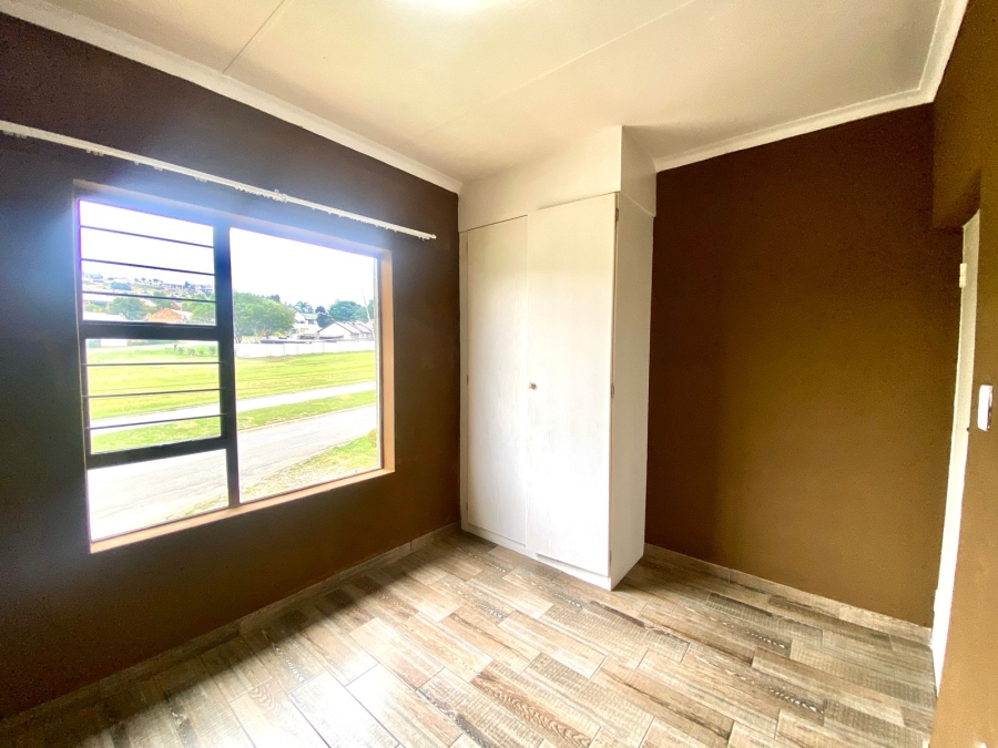 2 Bedroom Property for Sale in Noordheuwel Gauteng