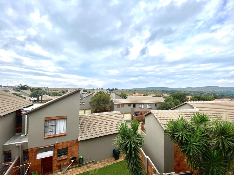 2 Bedroom Property for Sale in Noordheuwel Gauteng