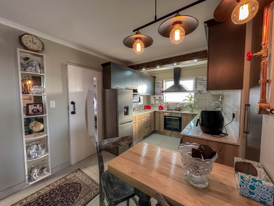 3 Bedroom Property for Sale in Golden Fields Estate Gauteng