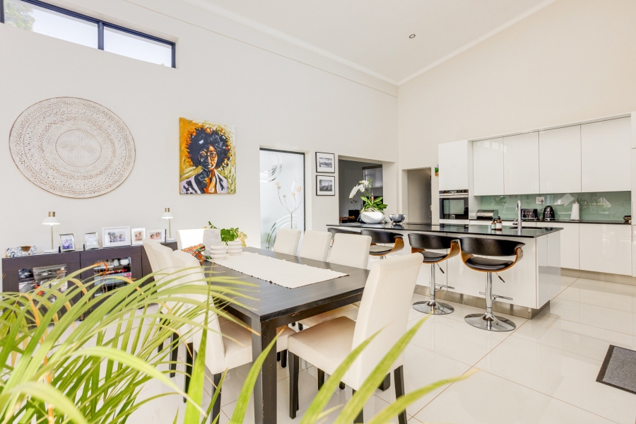 6 Bedroom Property for Sale in Forest Town Gauteng