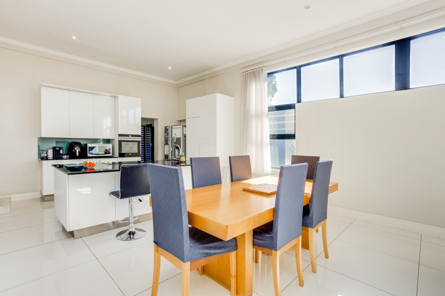 6 Bedroom Property for Sale in Forest Town Gauteng