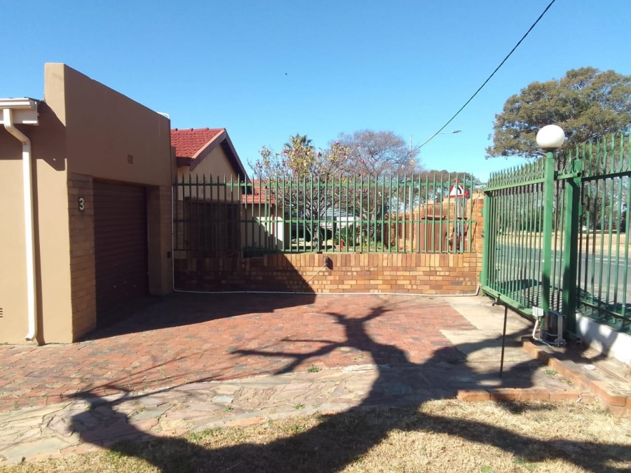 2 Bedroom Property for Sale in Chrisville Gauteng
