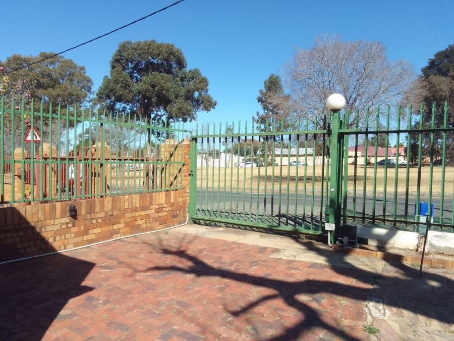 2 Bedroom Property for Sale in Chrisville Gauteng