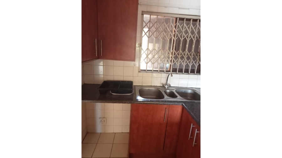2 Bedroom Property for Sale in Sunninghill Gauteng