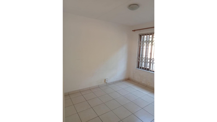 2 Bedroom Property for Sale in Sunninghill Gauteng