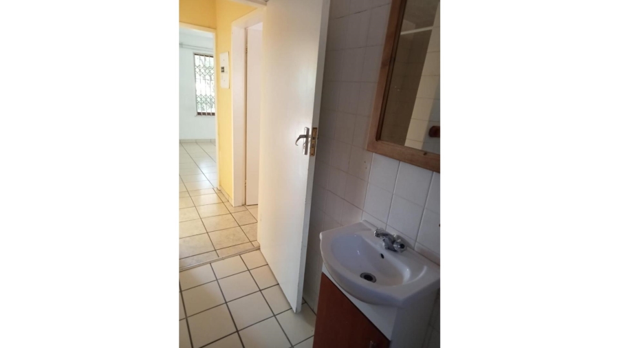 2 Bedroom Property for Sale in Sunninghill Gauteng