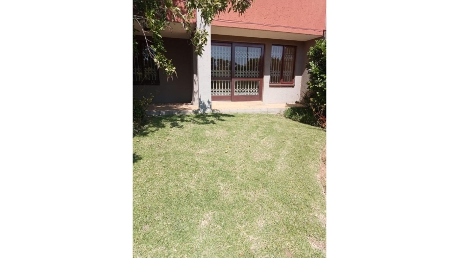 2 Bedroom Property for Sale in Sunninghill Gauteng