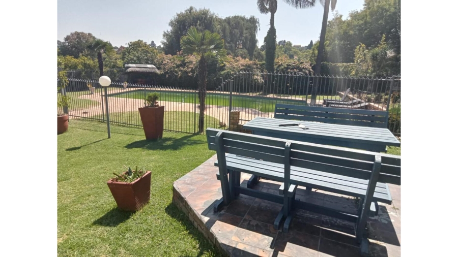 2 Bedroom Property for Sale in Sunninghill Gauteng