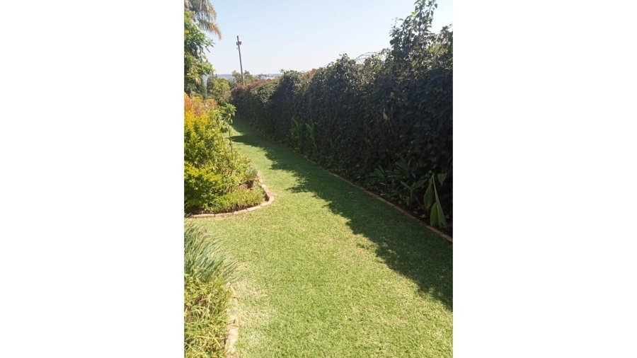 2 Bedroom Property for Sale in Sunninghill Gauteng