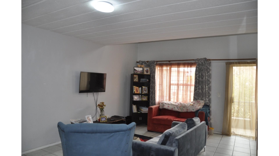 2 Bedroom Property for Sale in Vorna Valley Gauteng