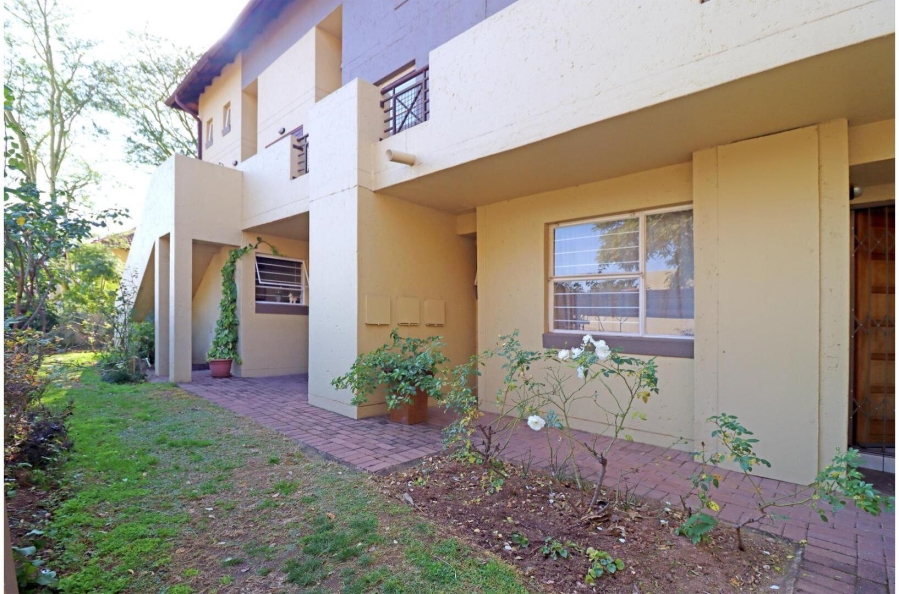 2 Bedroom Property for Sale in Vorna Valley Gauteng