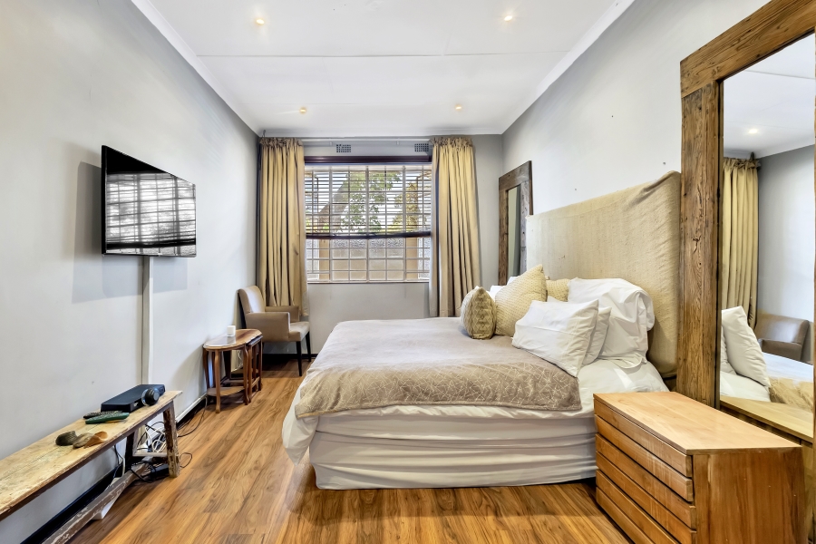 4 Bedroom Property for Sale in Linden Gauteng
