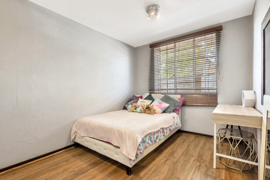 4 Bedroom Property for Sale in Linden Gauteng