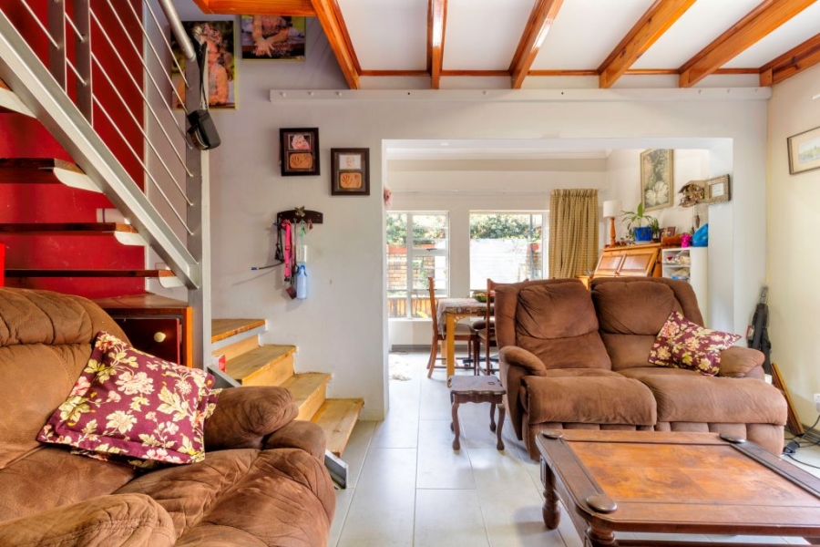 3 Bedroom Property for Sale in Wilgeheuwel Gauteng