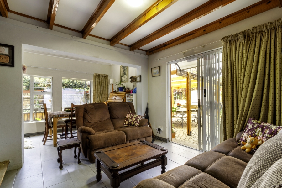 3 Bedroom Property for Sale in Wilgeheuwel Gauteng