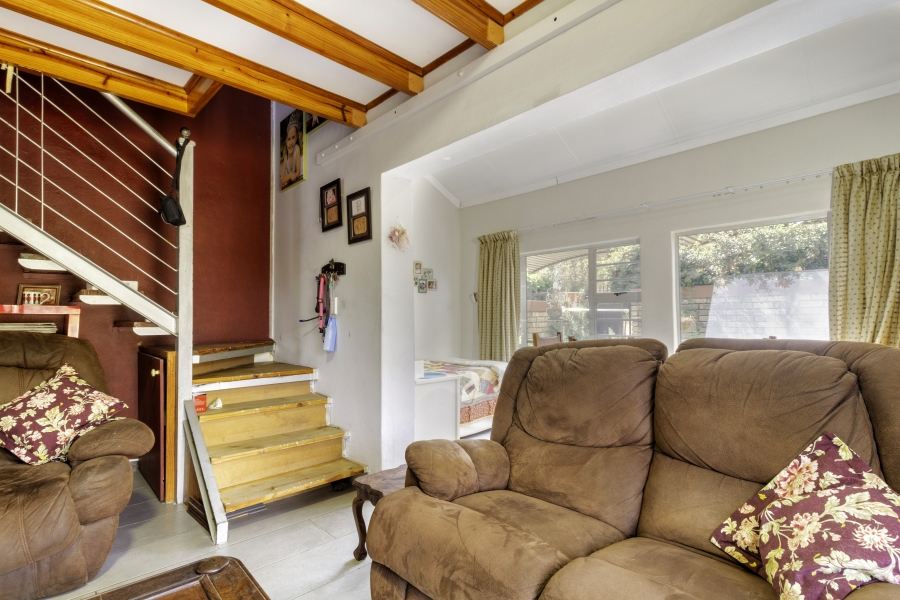 3 Bedroom Property for Sale in Wilgeheuwel Gauteng
