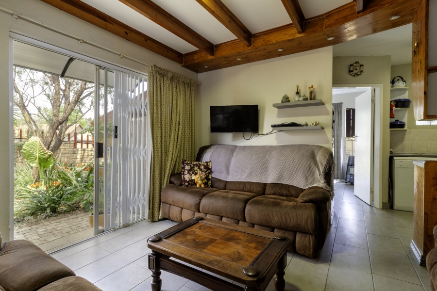 3 Bedroom Property for Sale in Wilgeheuwel Gauteng
