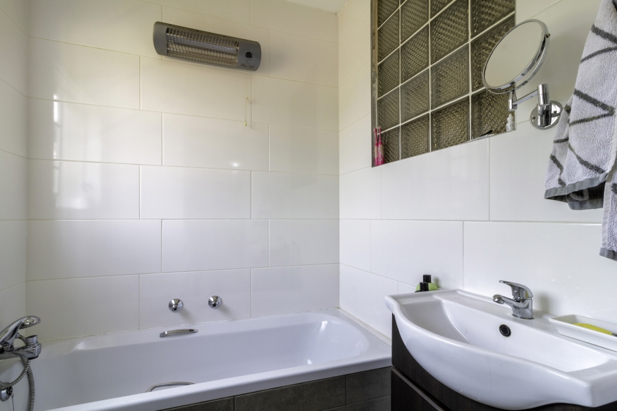 3 Bedroom Property for Sale in Wilgeheuwel Gauteng