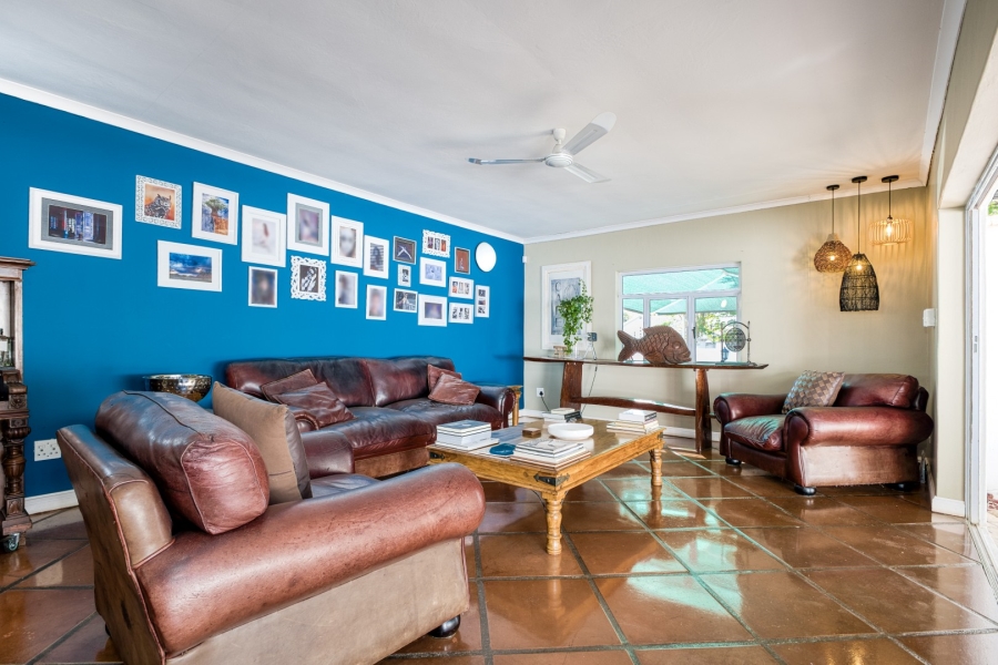 5 Bedroom Property for Sale in Savoy Estate Gauteng