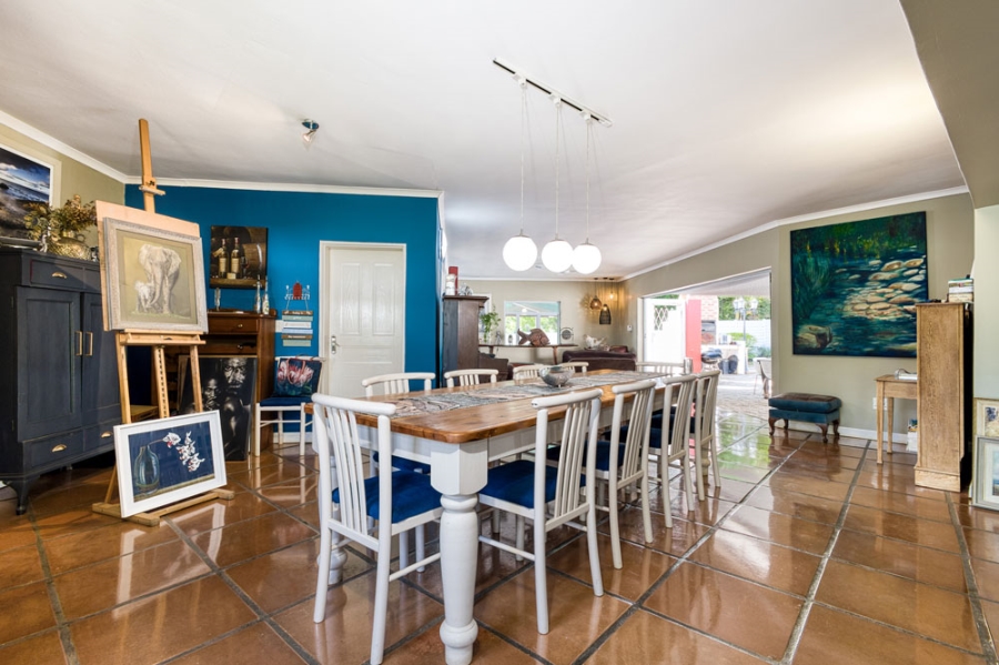 5 Bedroom Property for Sale in Savoy Estate Gauteng