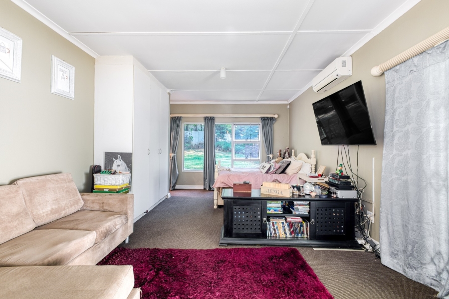 5 Bedroom Property for Sale in Savoy Estate Gauteng