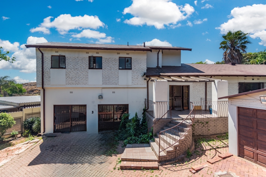 3 Bedroom Property for Sale in Wilro Park Gauteng