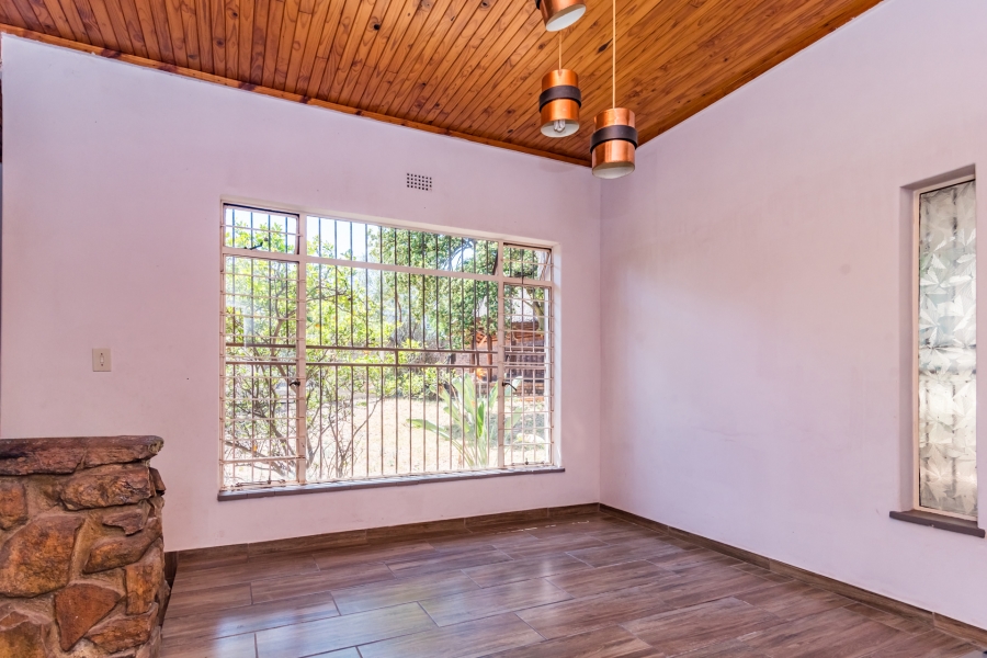 3 Bedroom Property for Sale in Wilro Park Gauteng