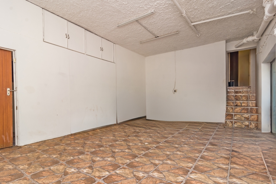 3 Bedroom Property for Sale in Wilro Park Gauteng