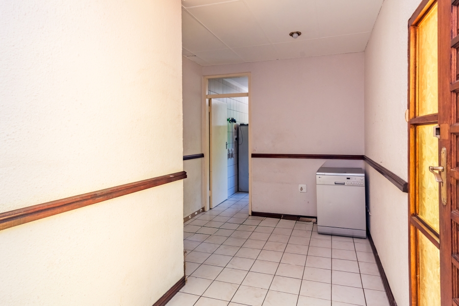 3 Bedroom Property for Sale in Wilro Park Gauteng