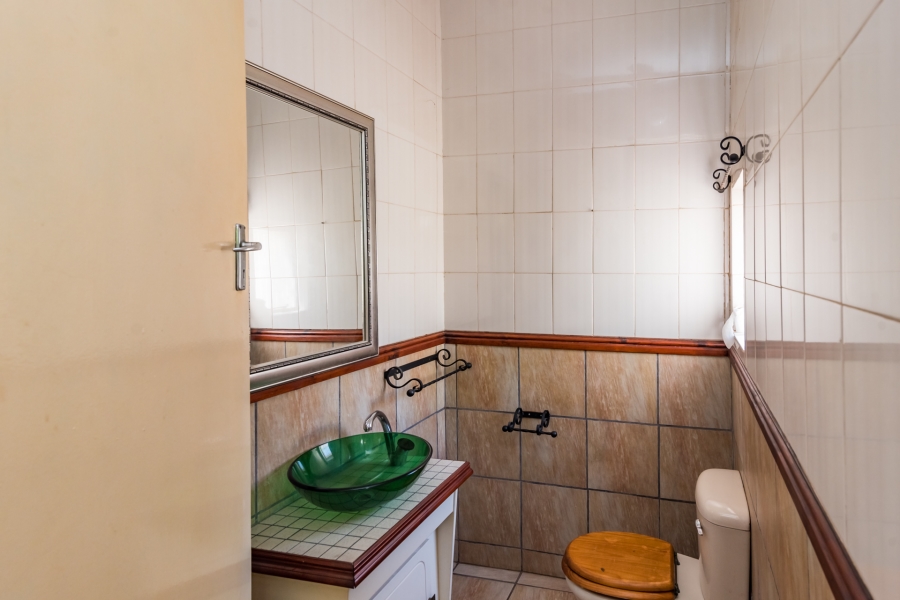 3 Bedroom Property for Sale in Wilro Park Gauteng