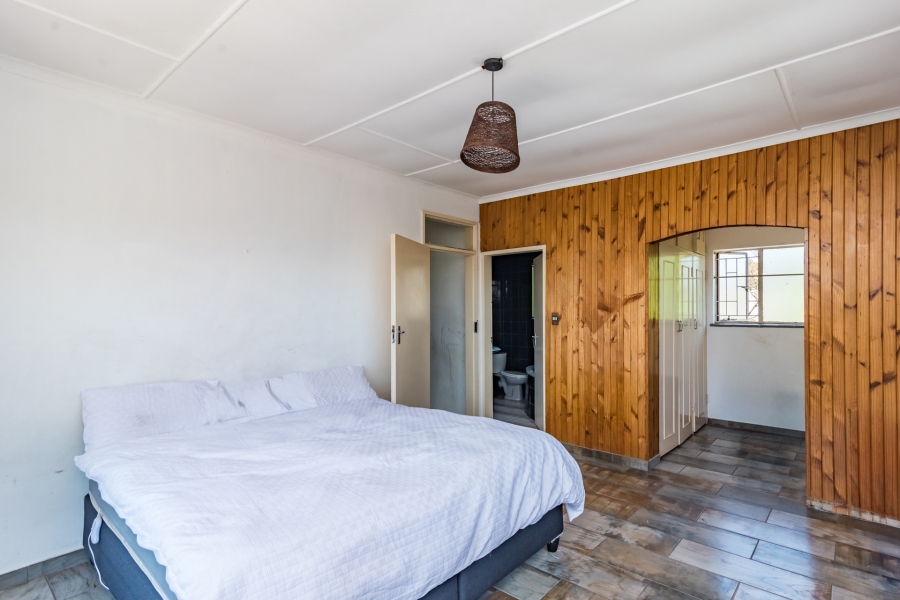 3 Bedroom Property for Sale in Wilro Park Gauteng