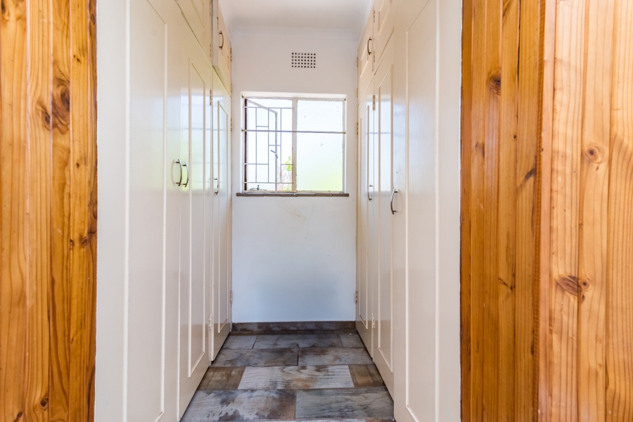3 Bedroom Property for Sale in Wilro Park Gauteng