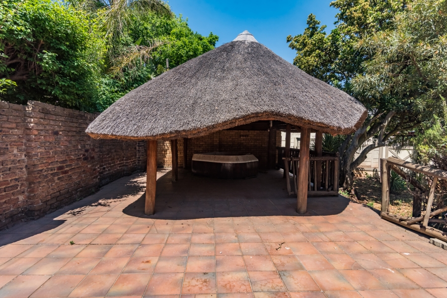 3 Bedroom Property for Sale in Wilro Park Gauteng