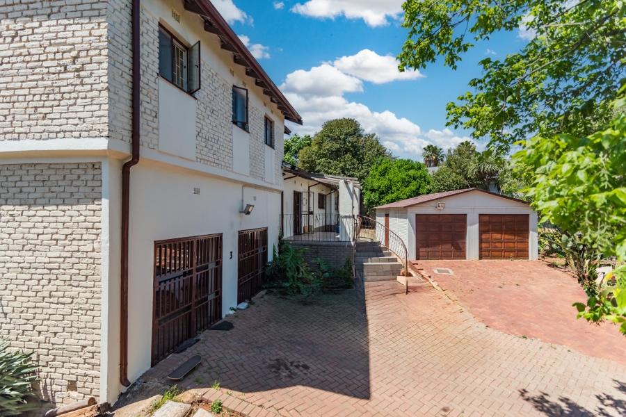 3 Bedroom Property for Sale in Wilro Park Gauteng