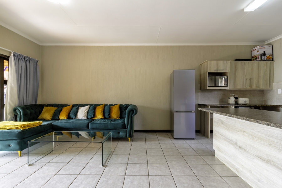2 Bedroom Property for Sale in Wilgeheuwel Gauteng