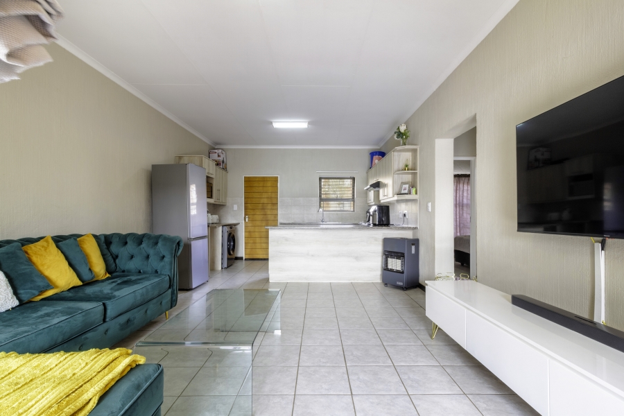 2 Bedroom Property for Sale in Wilgeheuwel Gauteng