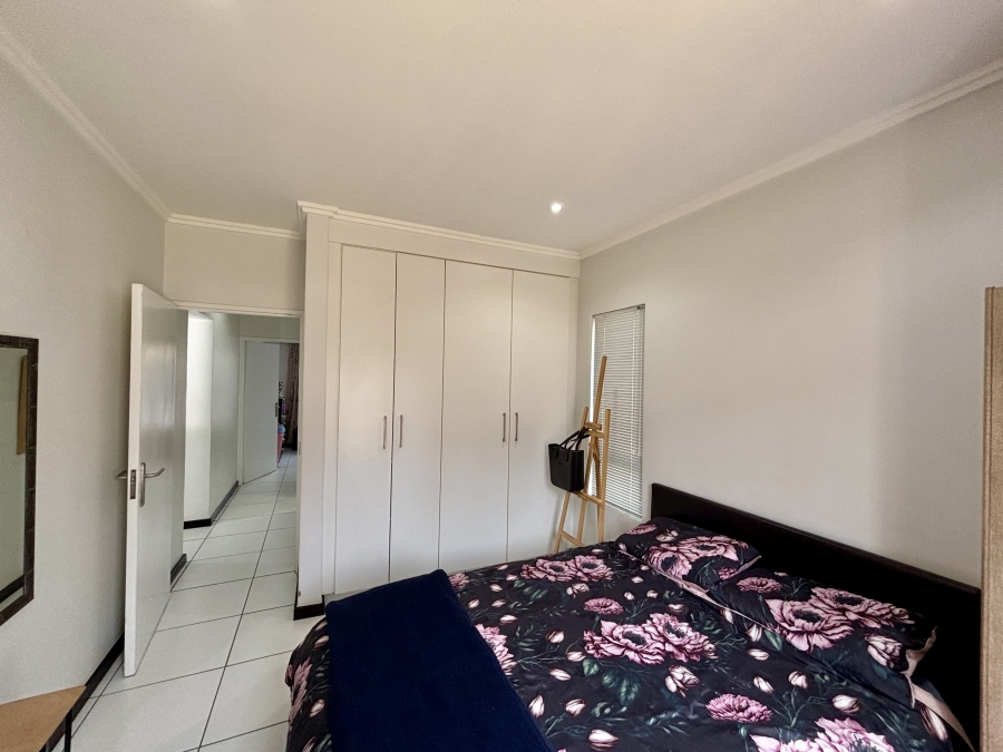 2 Bedroom Property for Sale in Barbeque Downs Gauteng