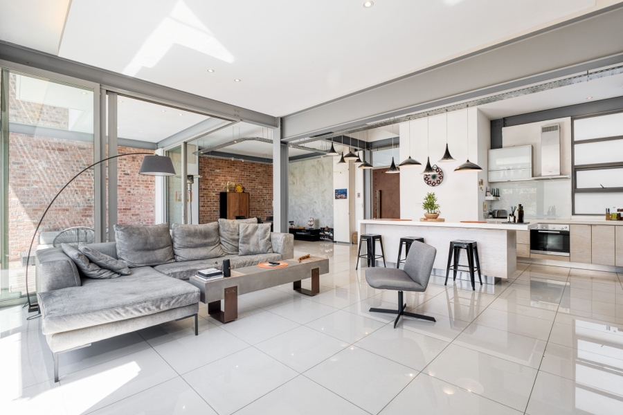 2 Bedroom Property for Sale in Dunkeld Gauteng